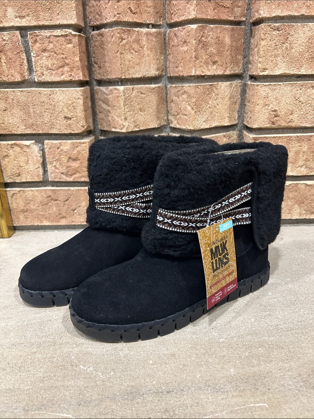 NWT MUK LUKS Women’s Size 9 Black Wool Blend Faux Fur Winter Boots new